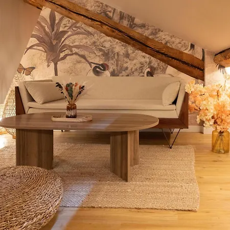 Ceva Sakura - Jacuzzi & Cinema Centre *